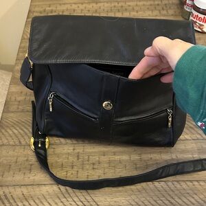 Elegant Black Leather Men's Bag